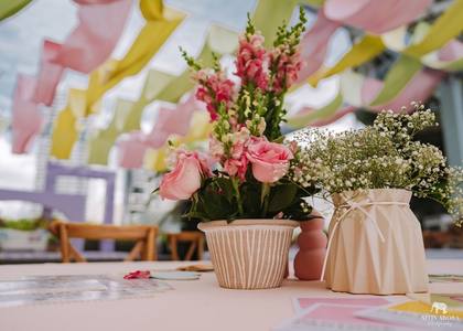 Tablescape and Ceiling — Mehendi decor — ITC Ratnadipa Colombo