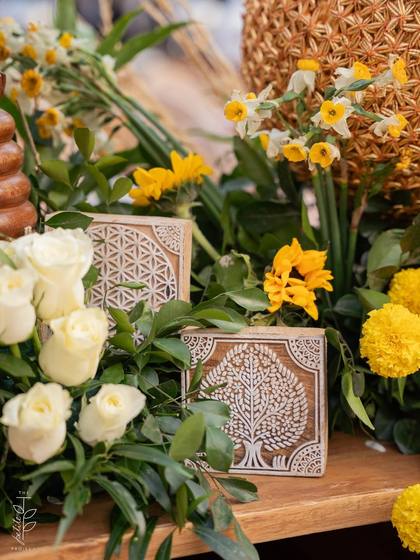 Floral detail — Haldi decor — The Leela Jaipur