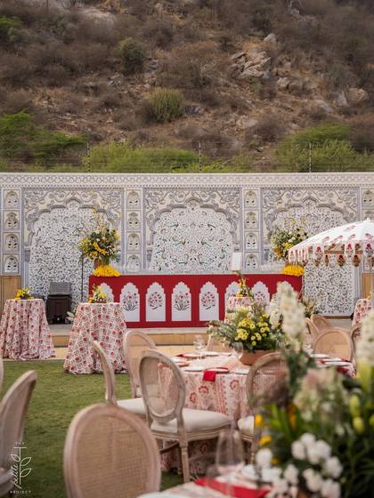 Tablescape and Bar — Welcome Lunch decor — The Leela Jaipur