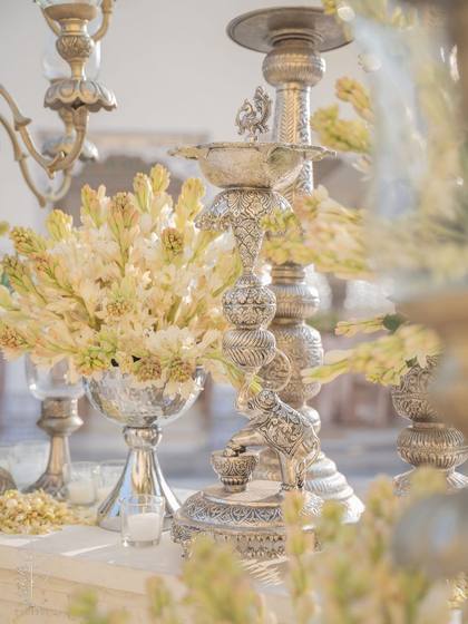 Floral detail and Tablescape — Reception decor — The Leela Jaipur