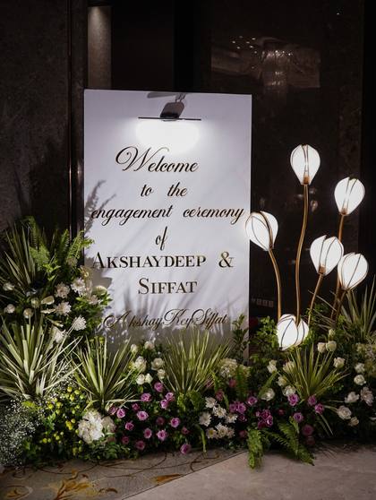 Signage — Reception decor — Shangri-La Bengaluru