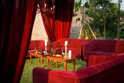 Lounge and Ceiling — Reception decor — Smavana