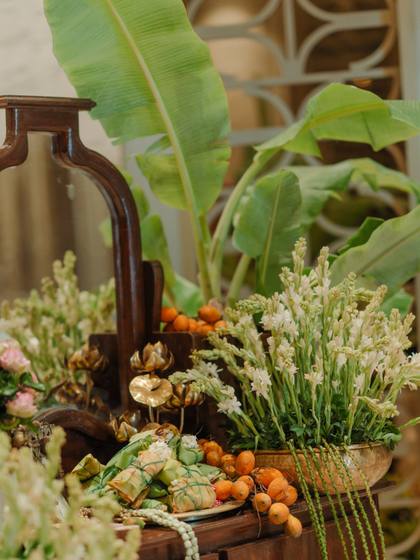 Floral detail — Pelikuthuru decor — Merlis Coimbatore