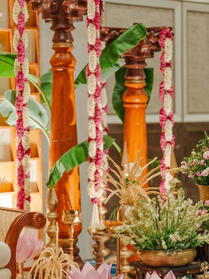 Backdrop and Floral detail — Pelikuthuru decor — Merlis Coimbatore