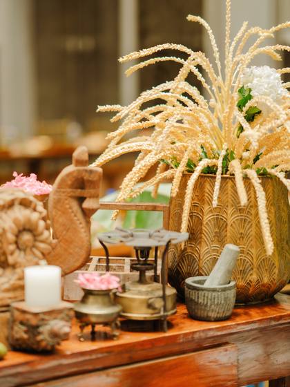 Tablescape and Floral detail — Pelikuthuru decor — Merlis Coimbatore