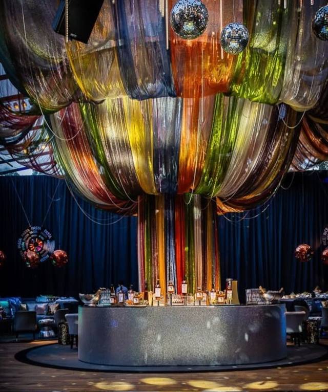 Jewel wedding decor