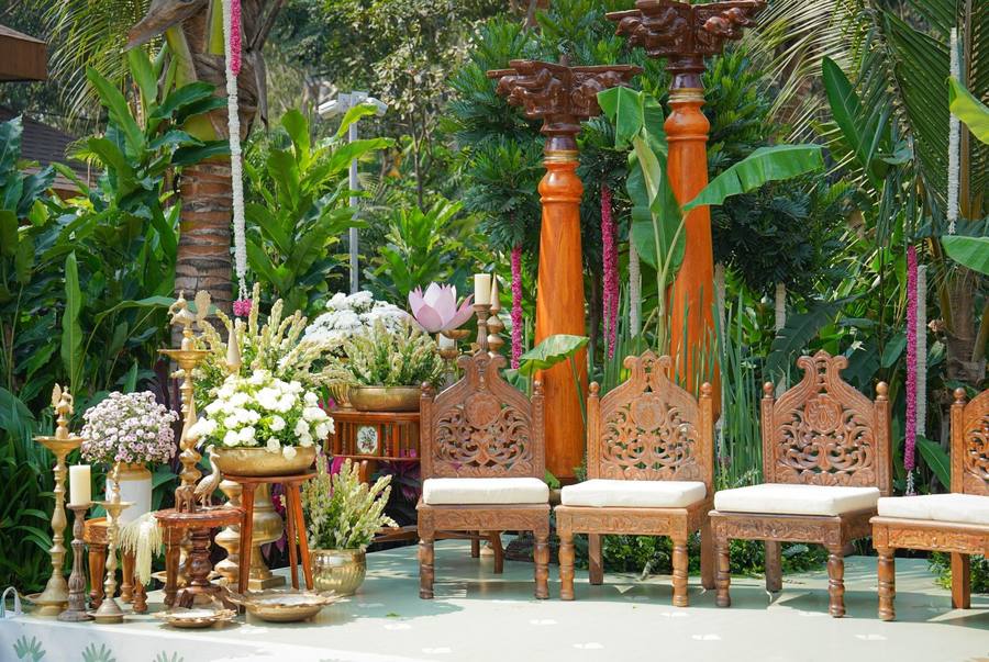 Manya & Sharan: pelikuthuru décor at Mulberry Shades Bengaluru