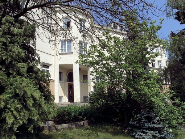 Общежитие Клацелова