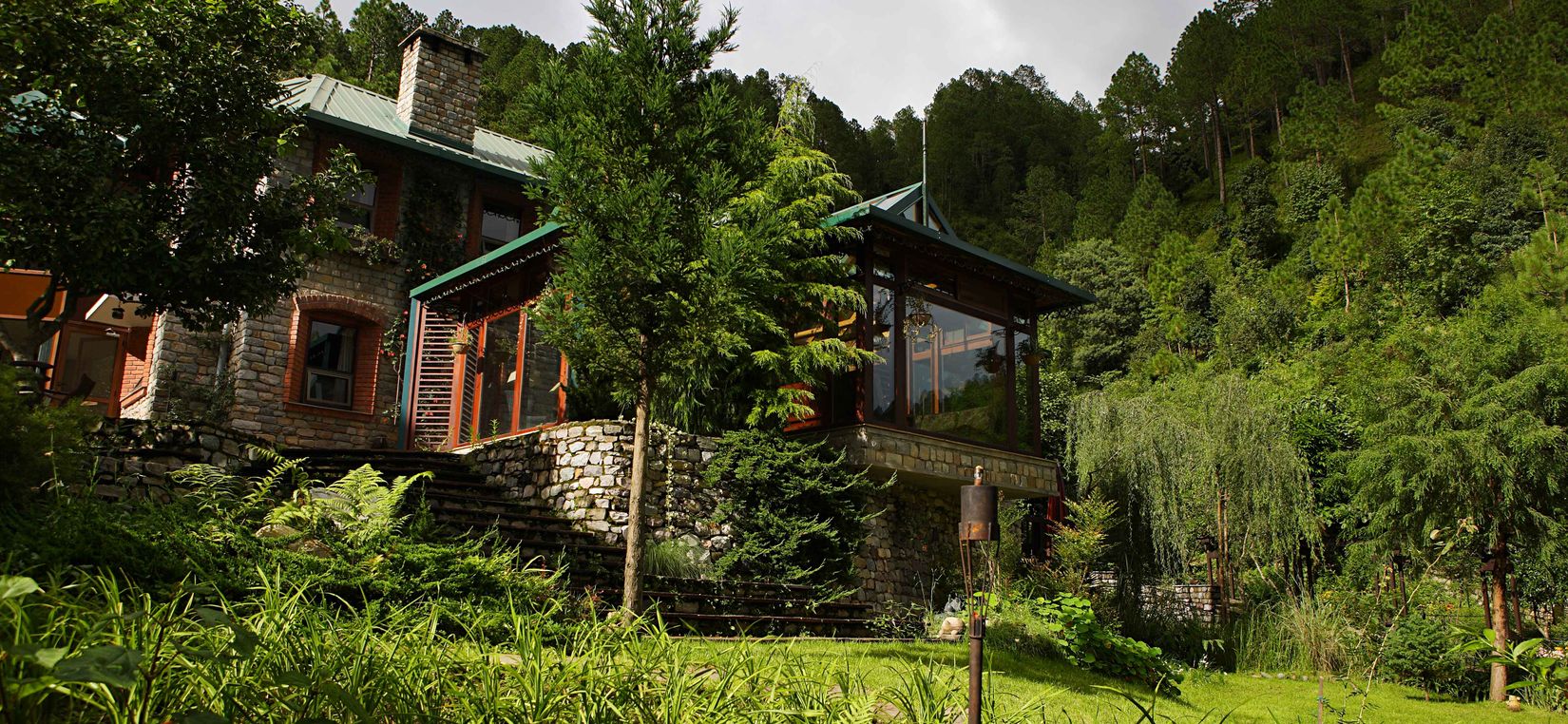 Book 6 Bedroom Himalaica Villa in Nainital, Uttarakhand, India