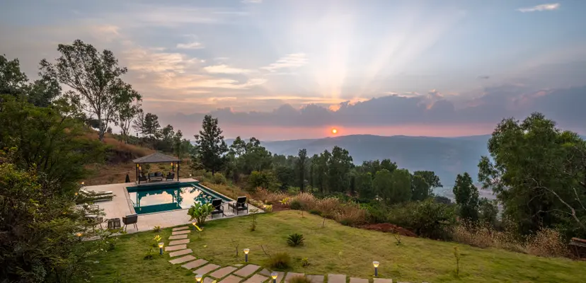The Whistling Thrush, villas in Panchgani