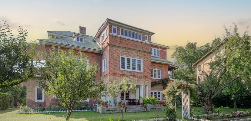 Awakening ~ Family Suite, villas in Srinagar, Jammu & Kashmir