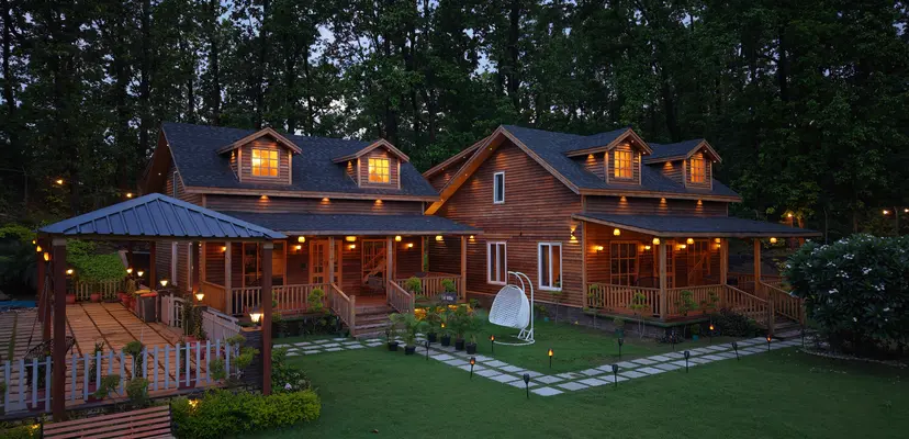 The Woods: Pine Villa, villas in Danda Lakhaur, Dehradun kalagaon Uttarakhand