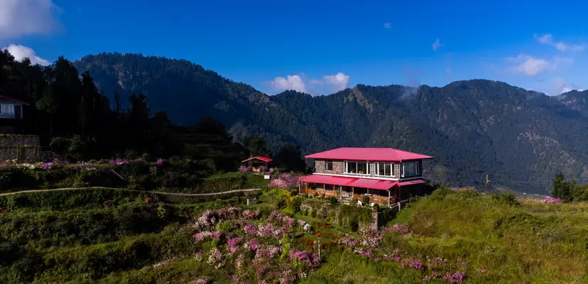 The Rosly Estate, villas in Kanatal
