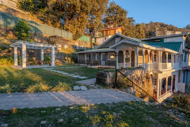 MulberryVilla ~ Patio, Kasauli