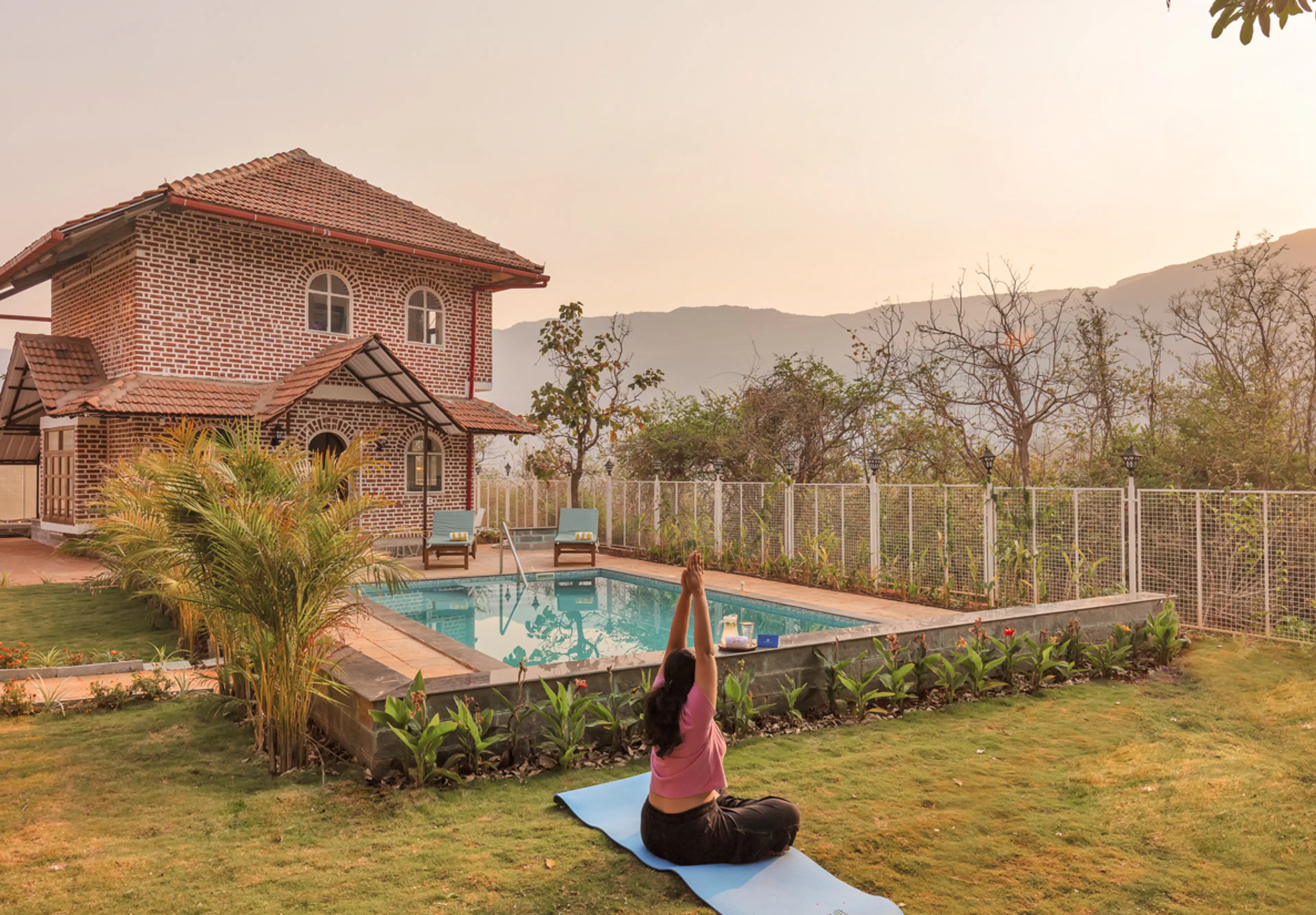 DIY Yoga - (Mats Provided)