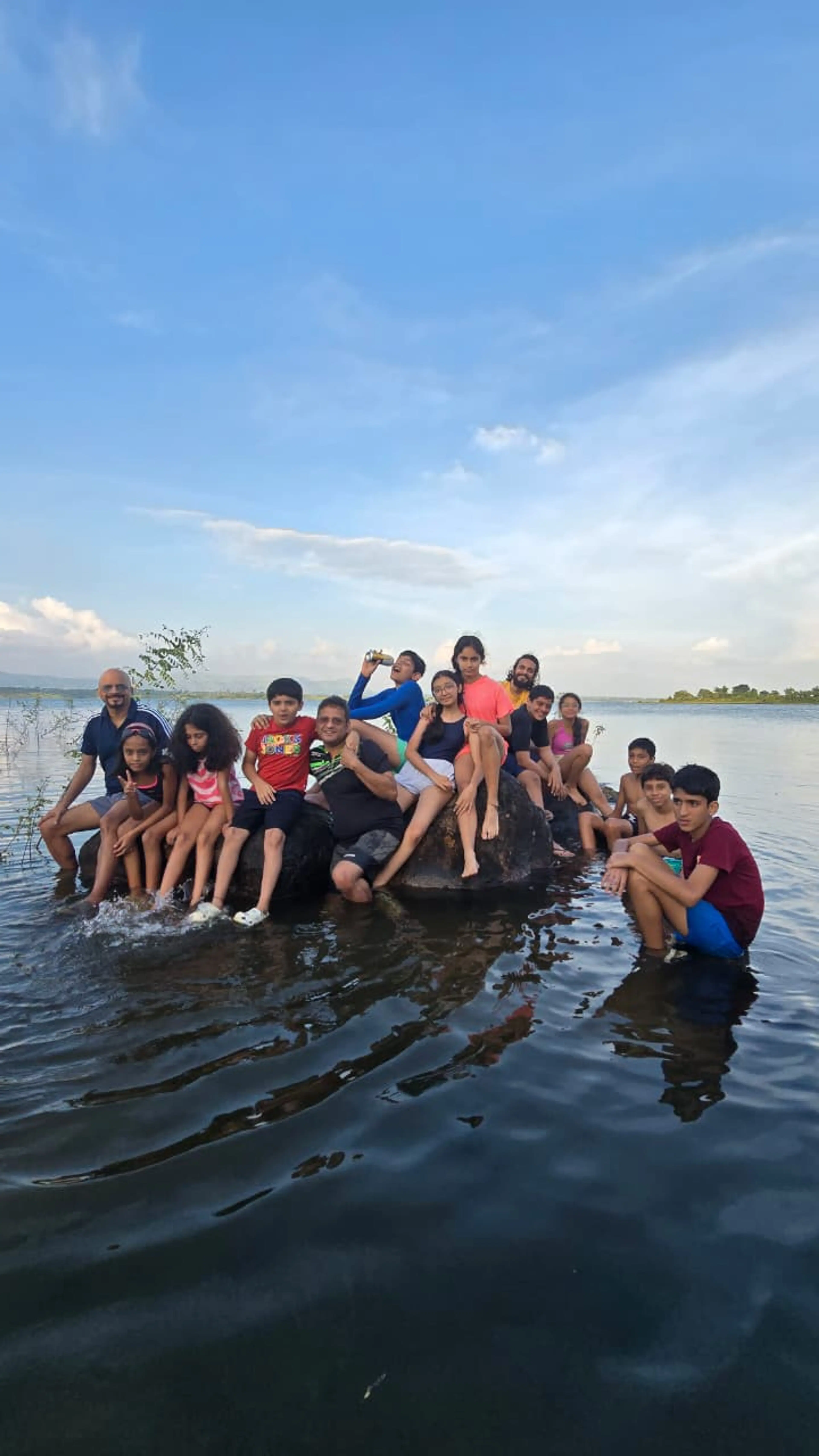 Picnic by the lake 