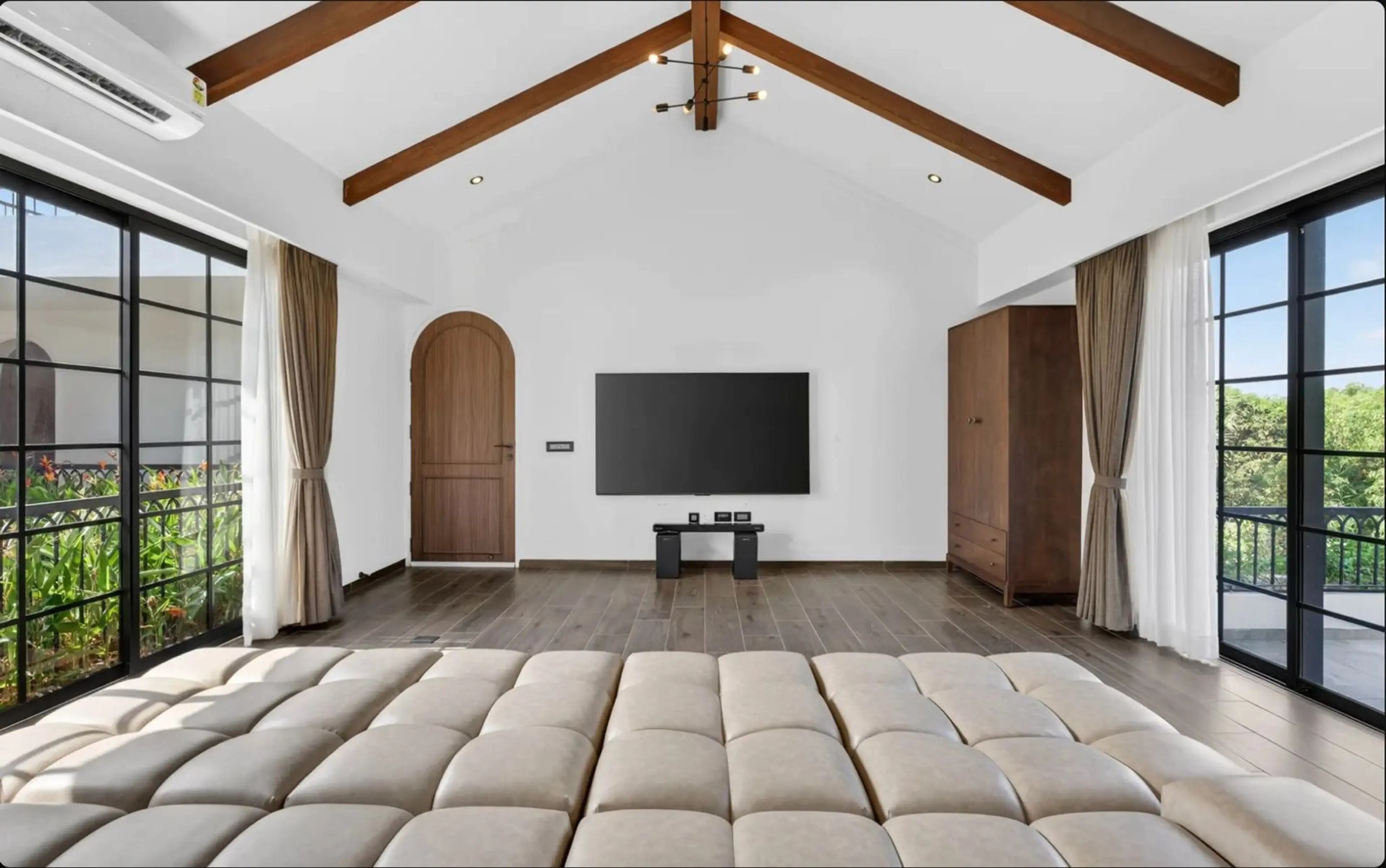 Mini Theatre 