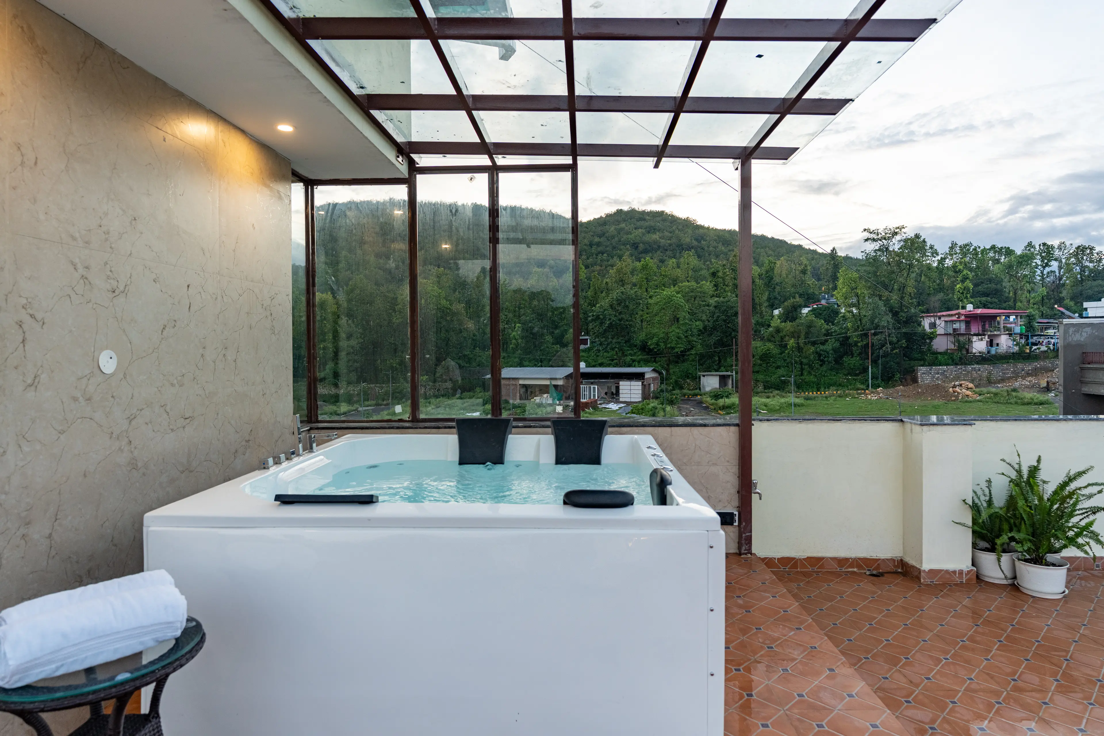 The jacuzzi experience