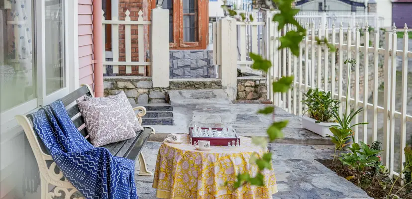 Aaraish ~ Luxe Rooms, villas in Mukteshwar 