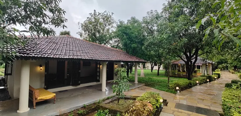 Mango Huts by the River (2 Bedroom Cottage) - Raigad -Khopoli, Maharashtra, villas in Pali, Maharashtra, India