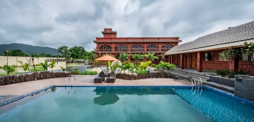 The Mistty Mountain, villas in Pawna