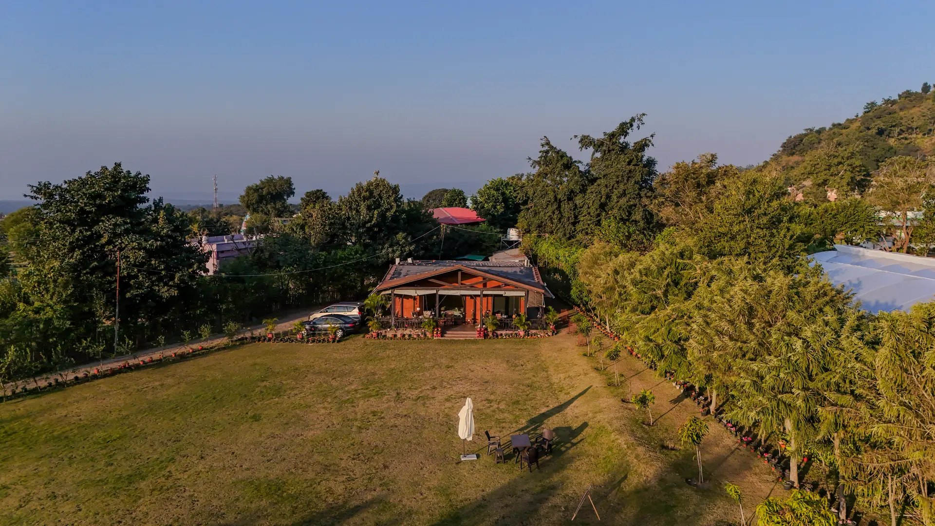 Image 17 of the property