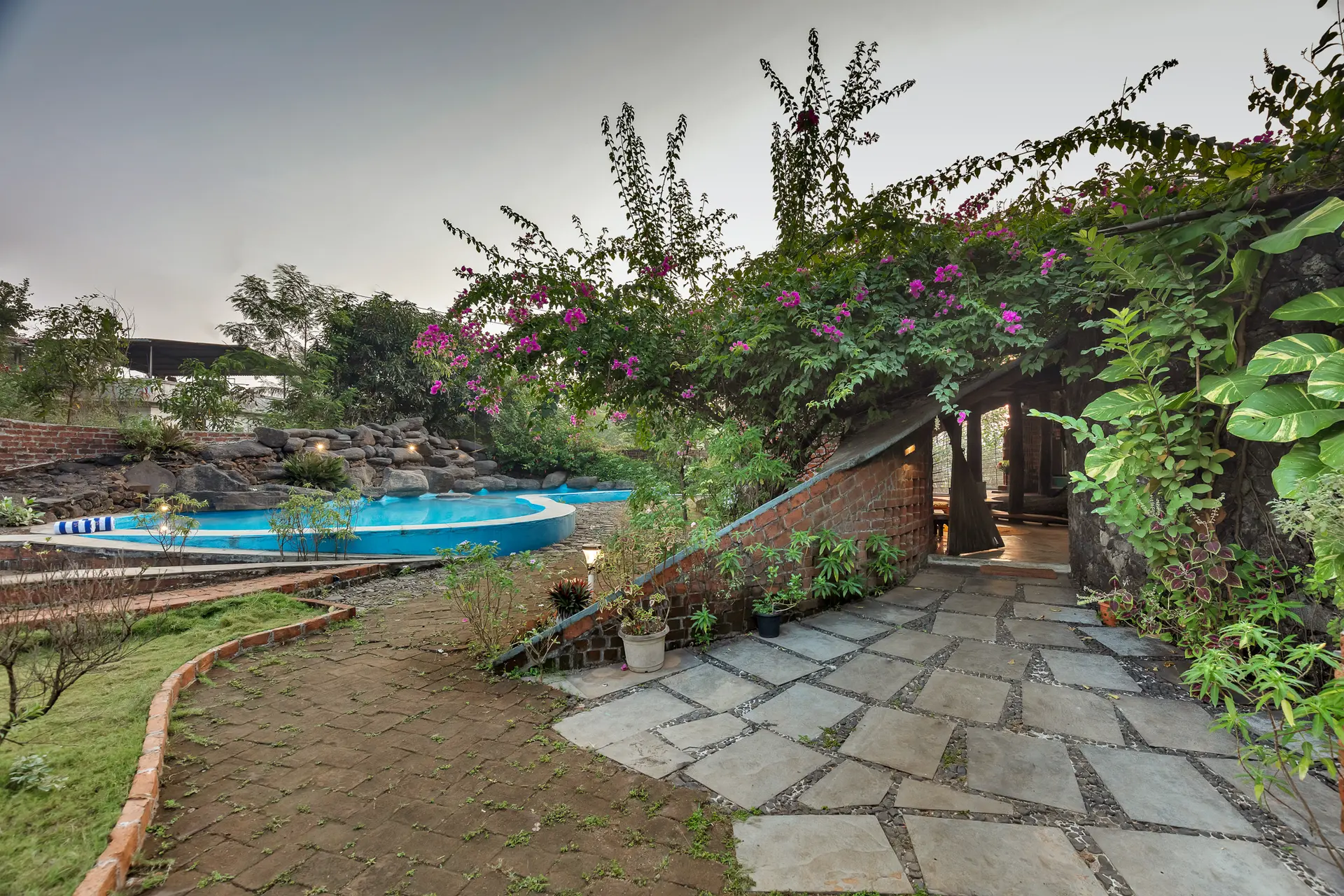 Image 7 of the property