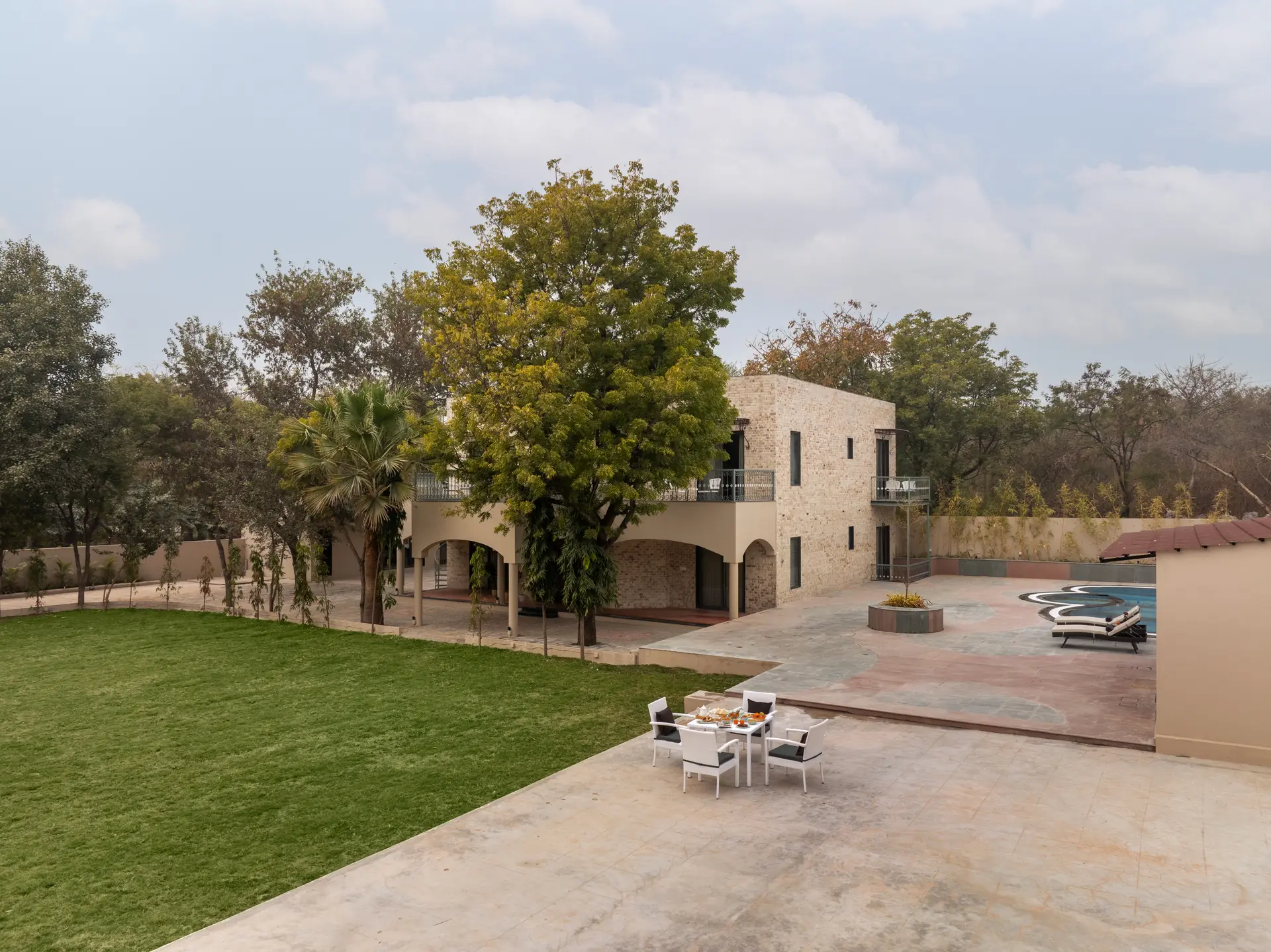 Image 23 of the property