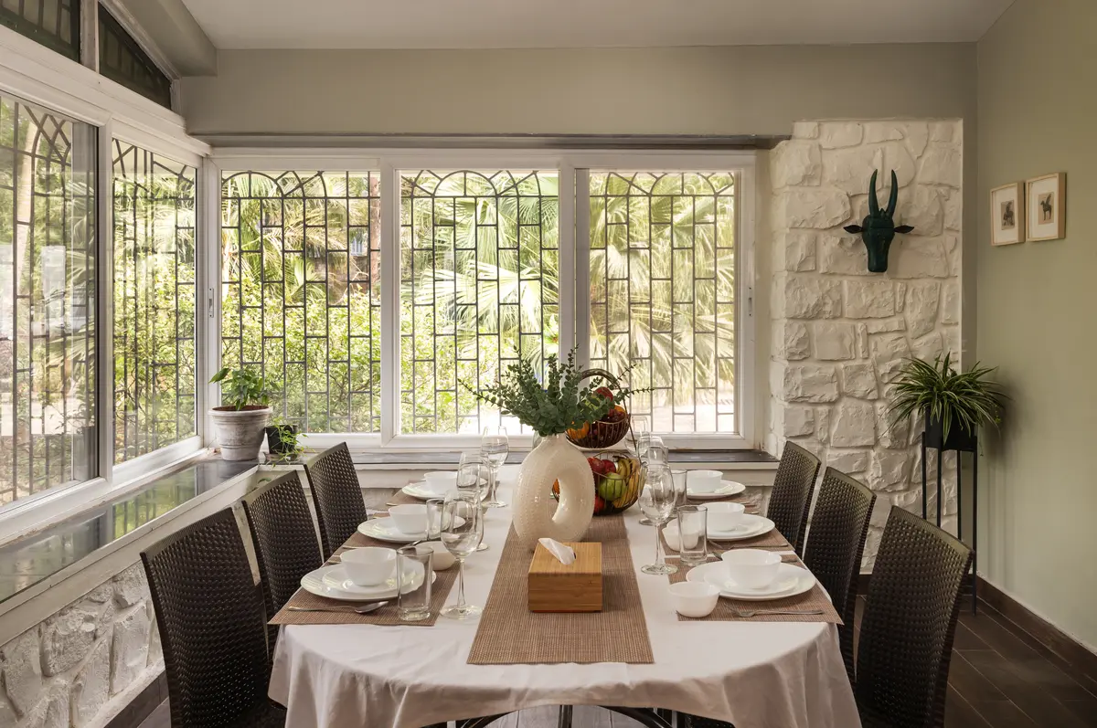 Savor an alfresco dinner with your loved ones