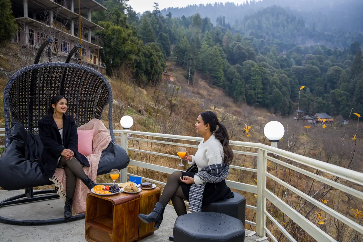 Start your day with sunshine, fresh air, and a hearty breakfast outdoors.