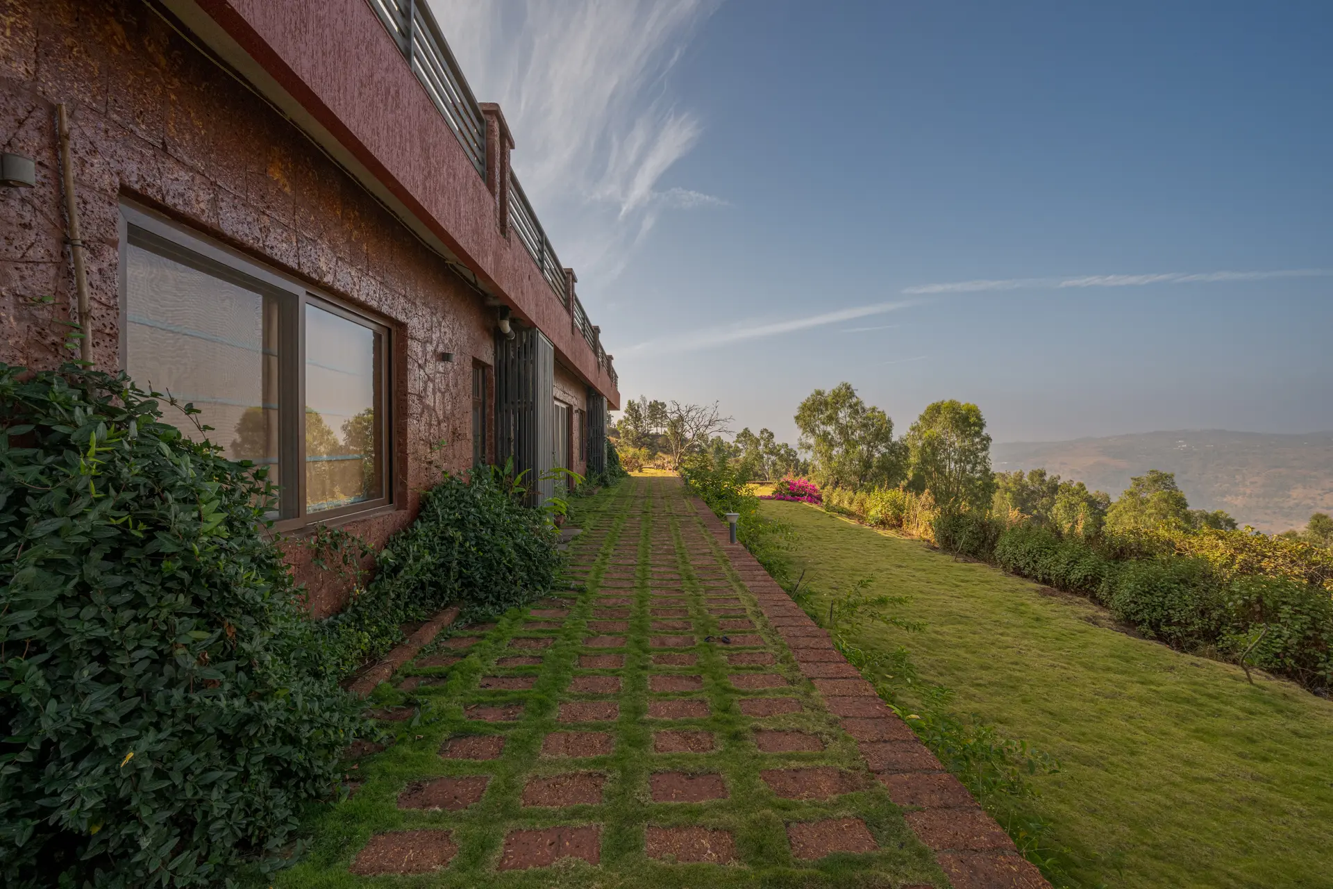 Image 33 of the property