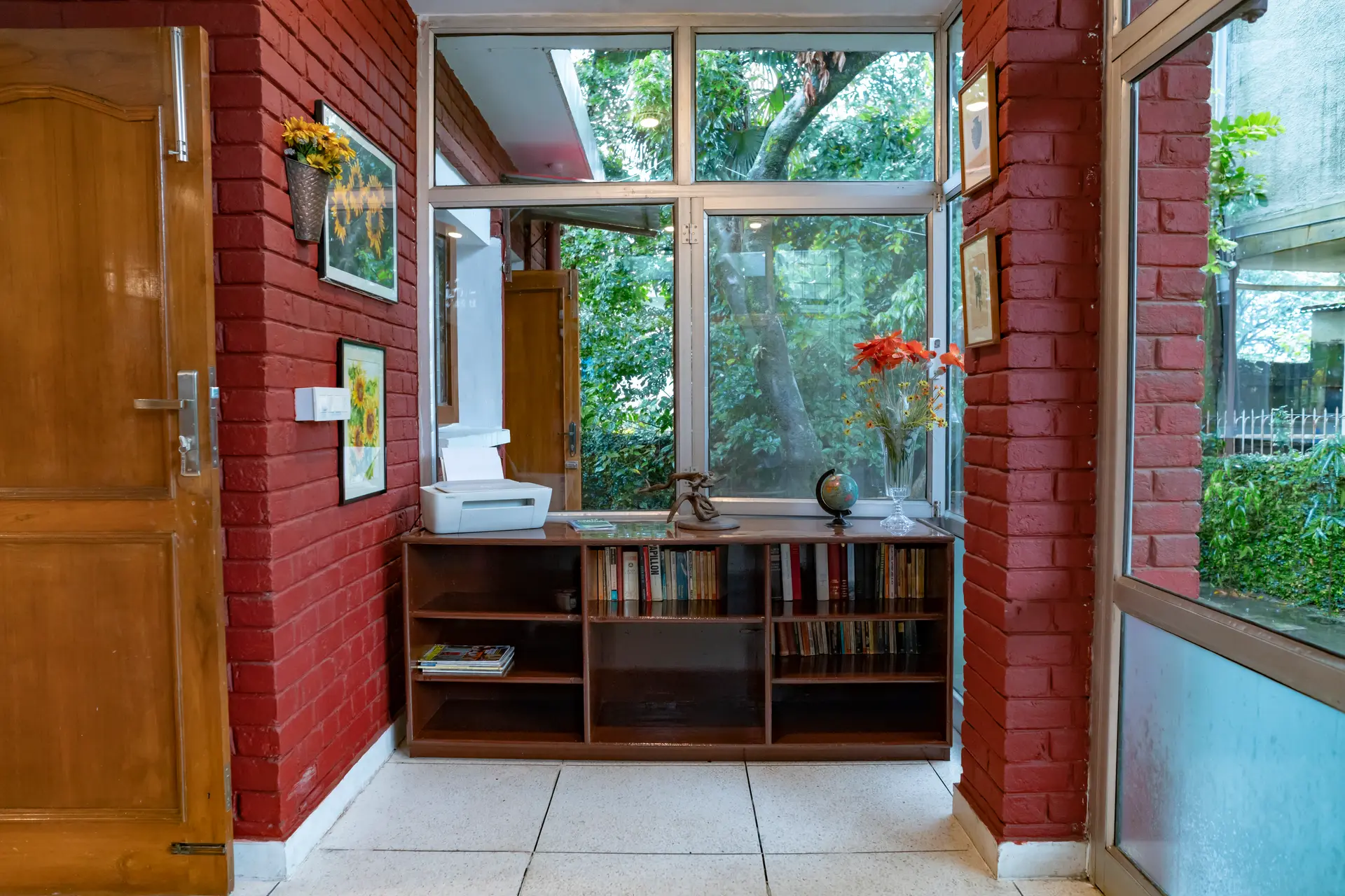 Image 21 of the property