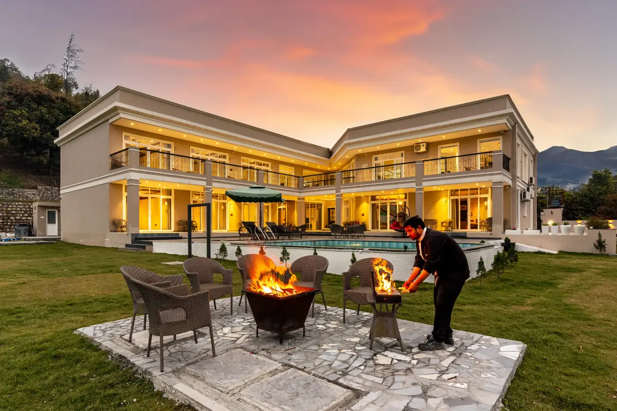 Enjoy BBQ Nights with your loved ones.