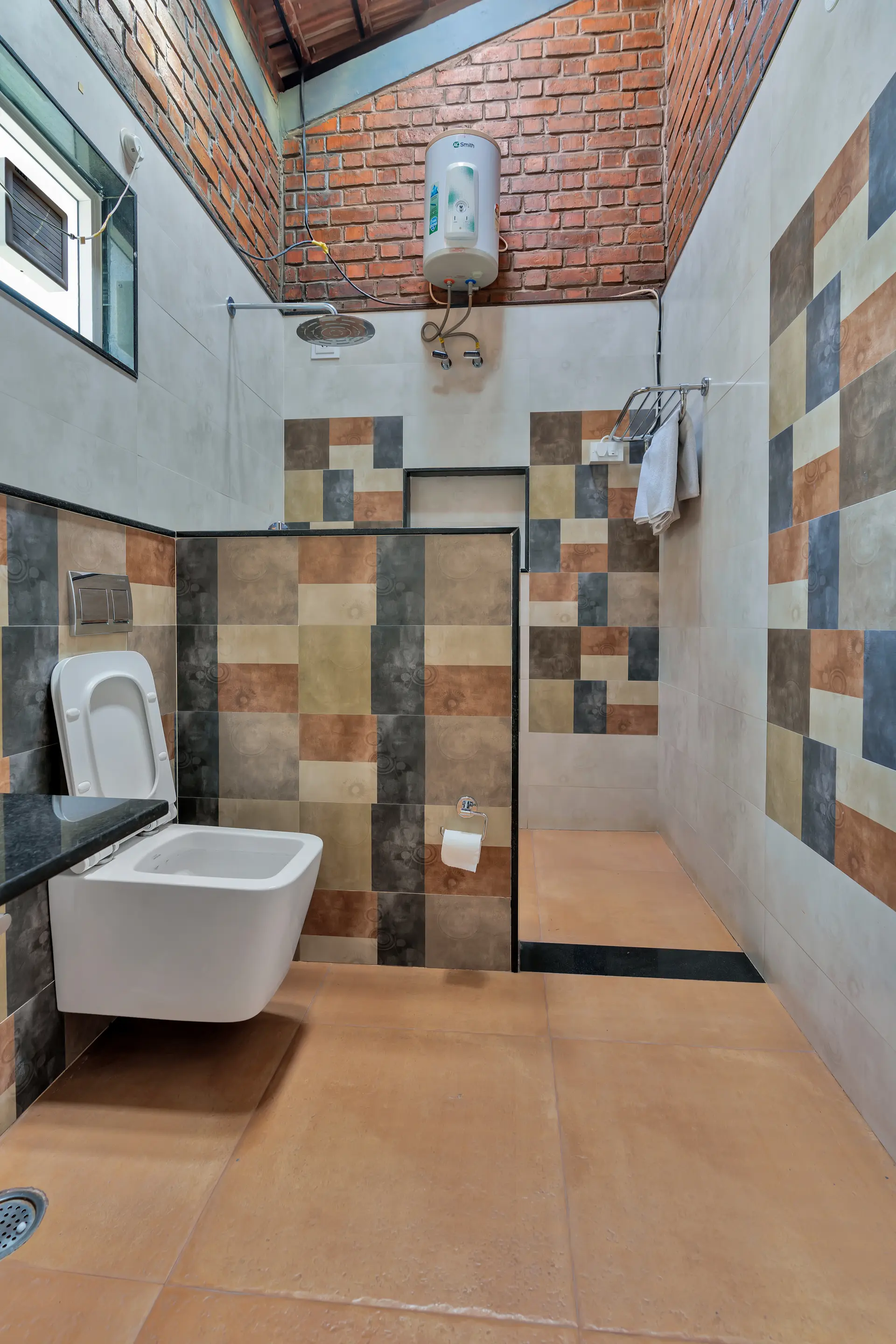 Image 18 of the property