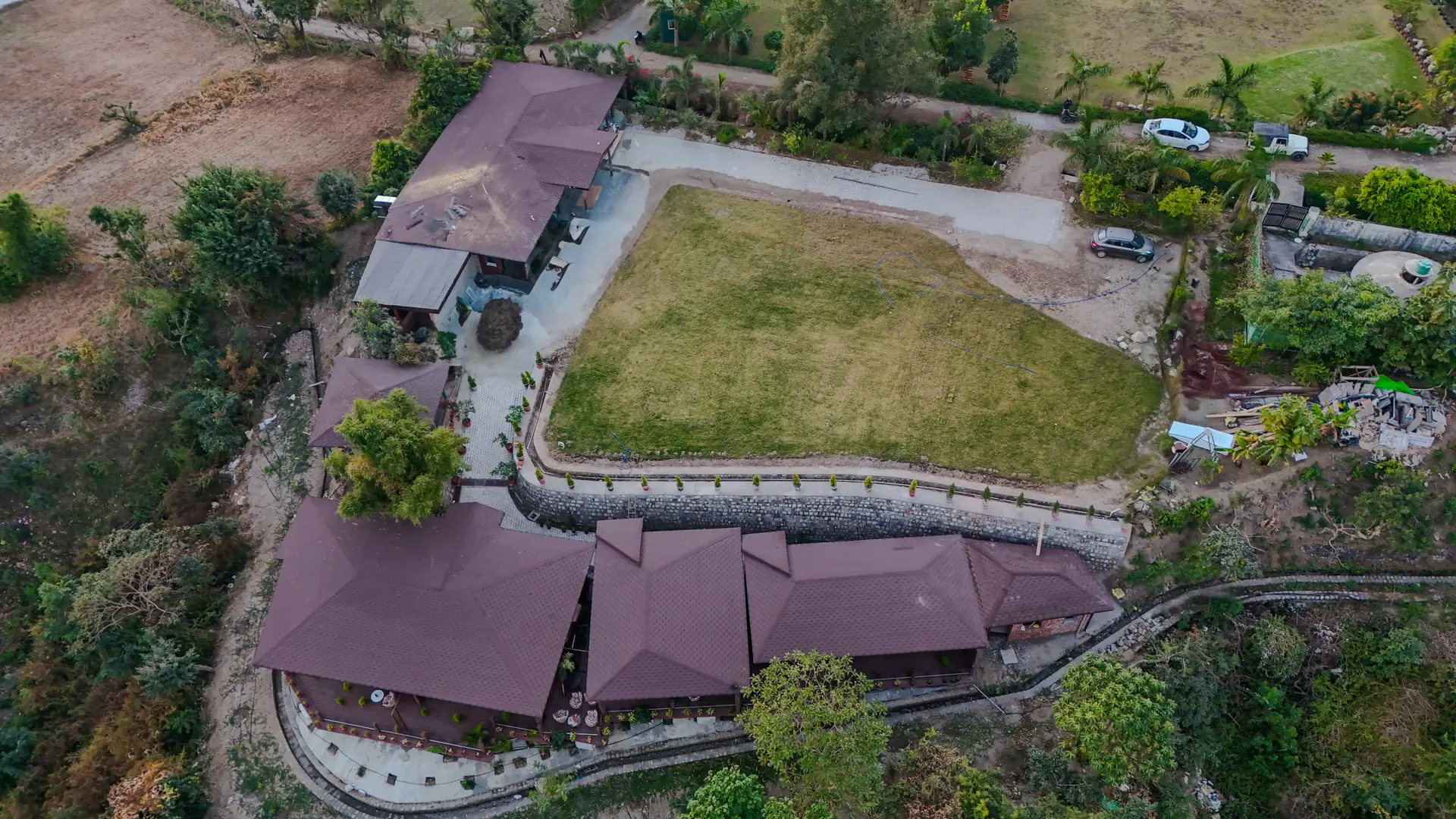 Image 25 of the property