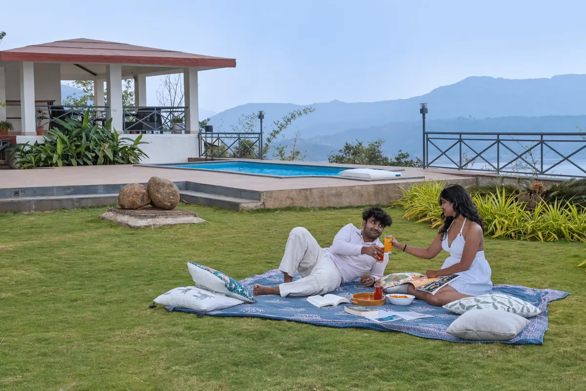 Opt for a picnic with pool and lake views