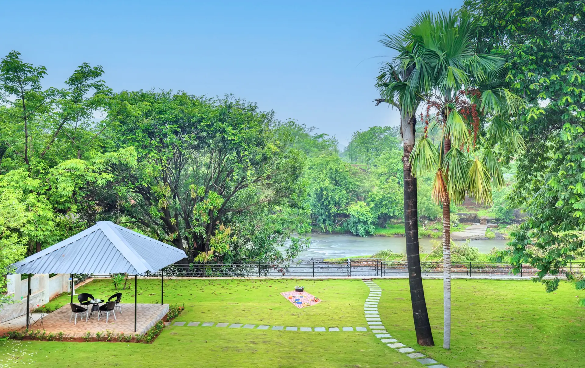 Nilaya by the river 