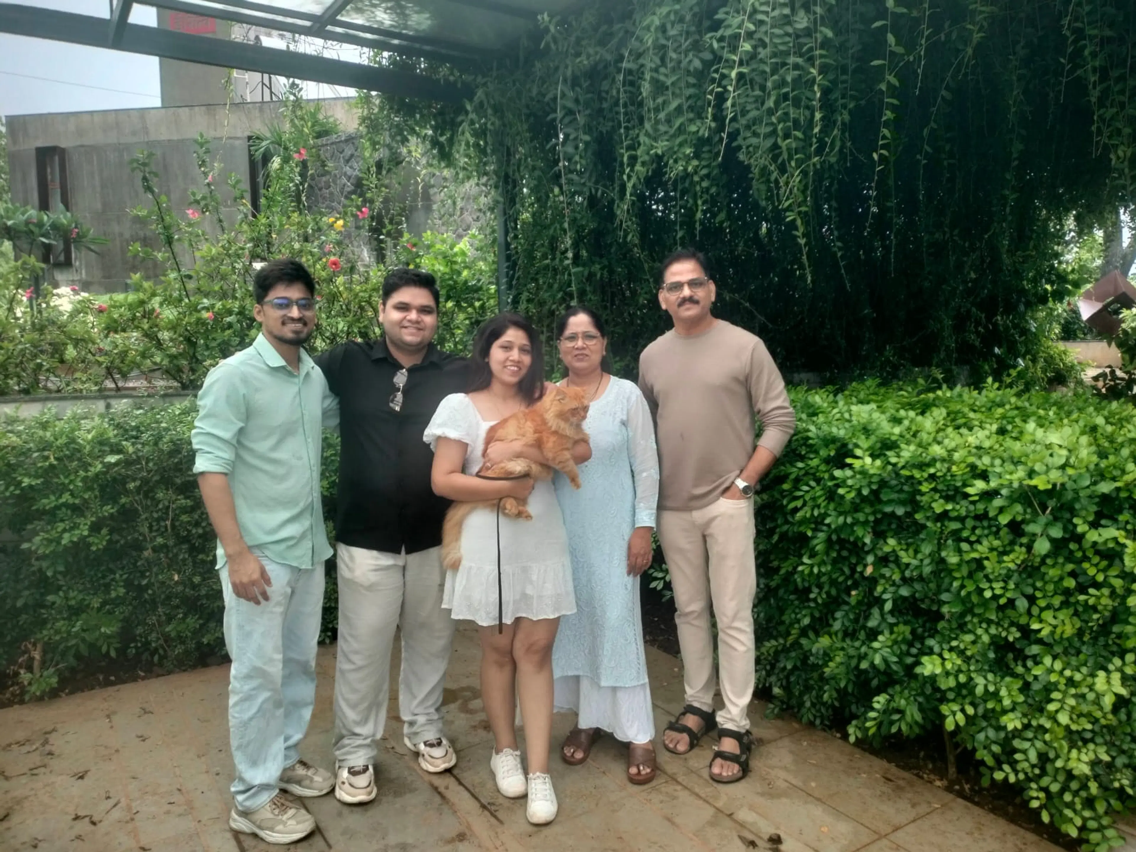  Neeraj Bandodkar