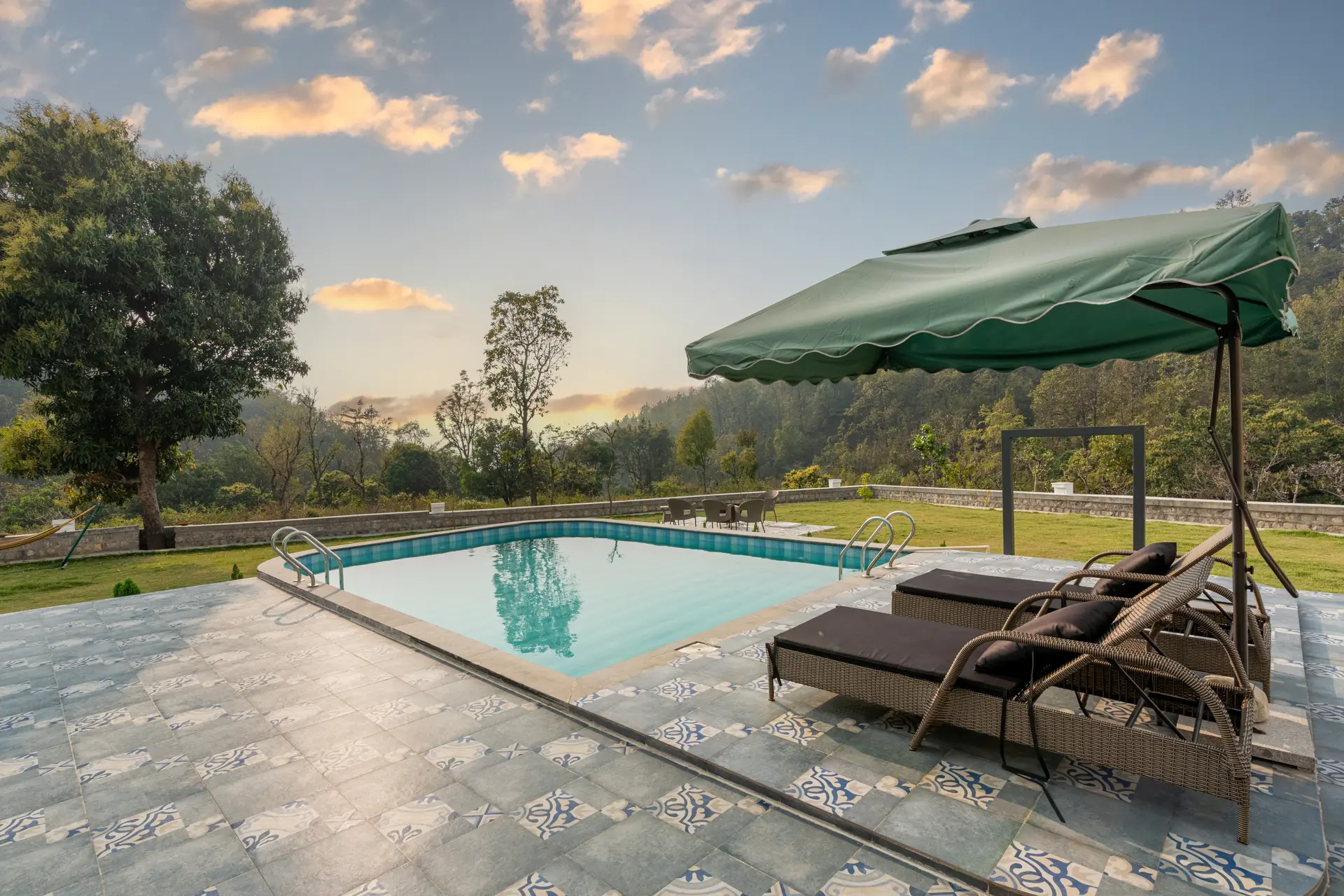 Image 10 of the property