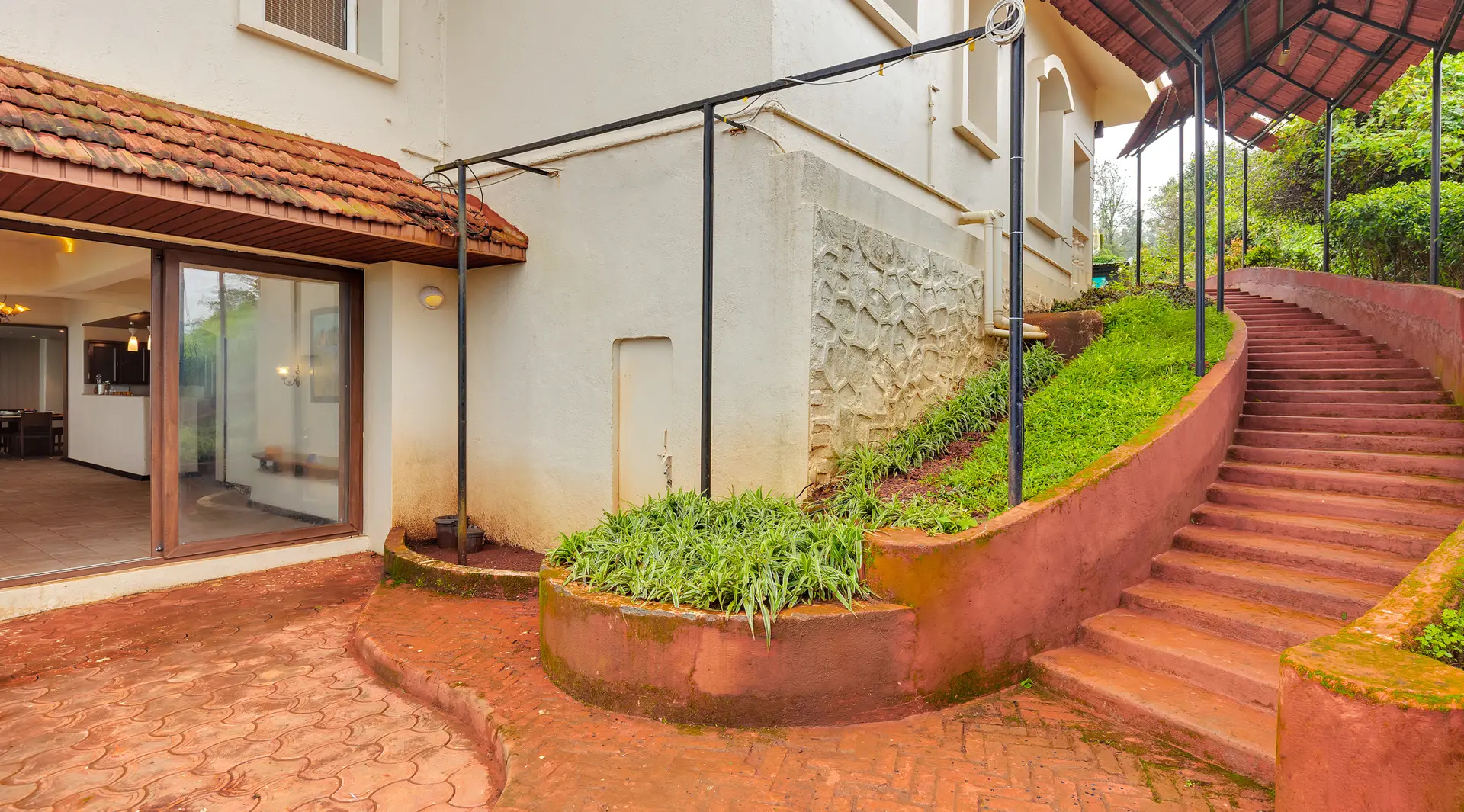 Image 37 of the property