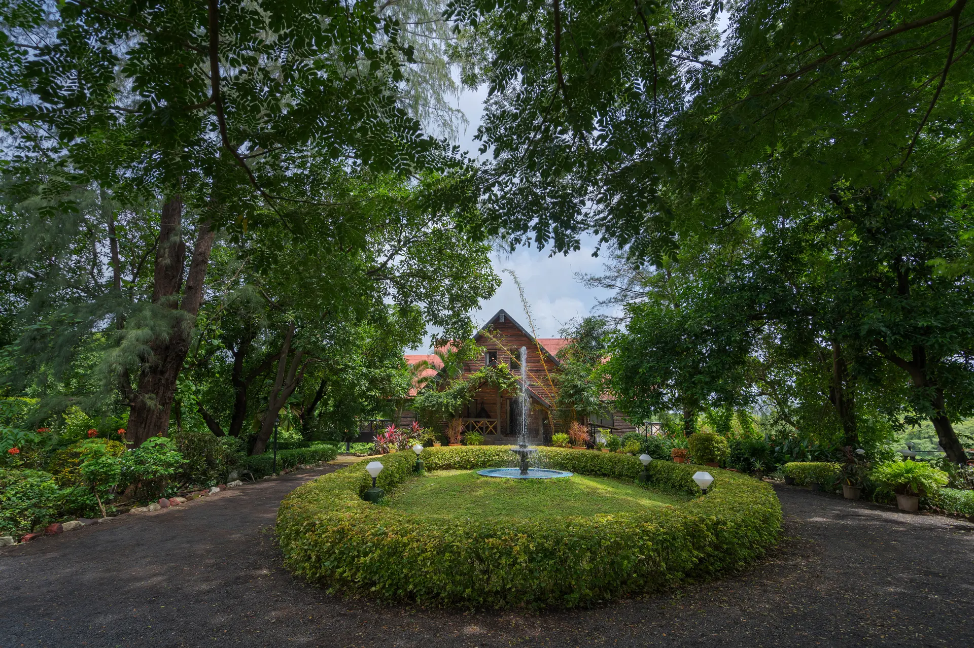 Image 11 of the property
