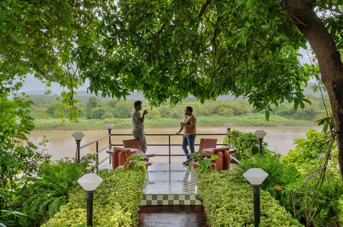Surrounded by two peaceful rivers, feel the gentle river breeze flowing throughout the villa.