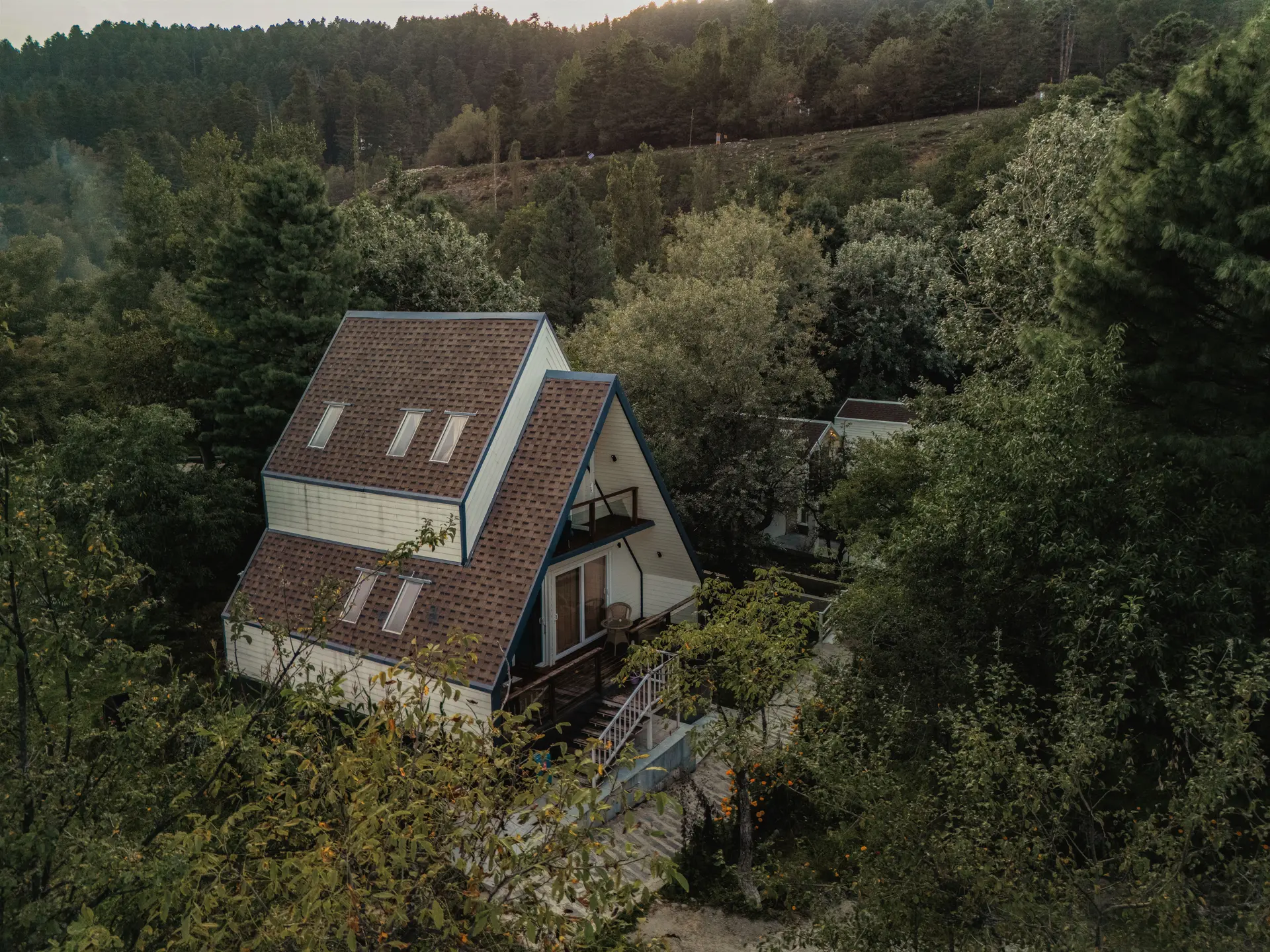 Image 16 of the property
