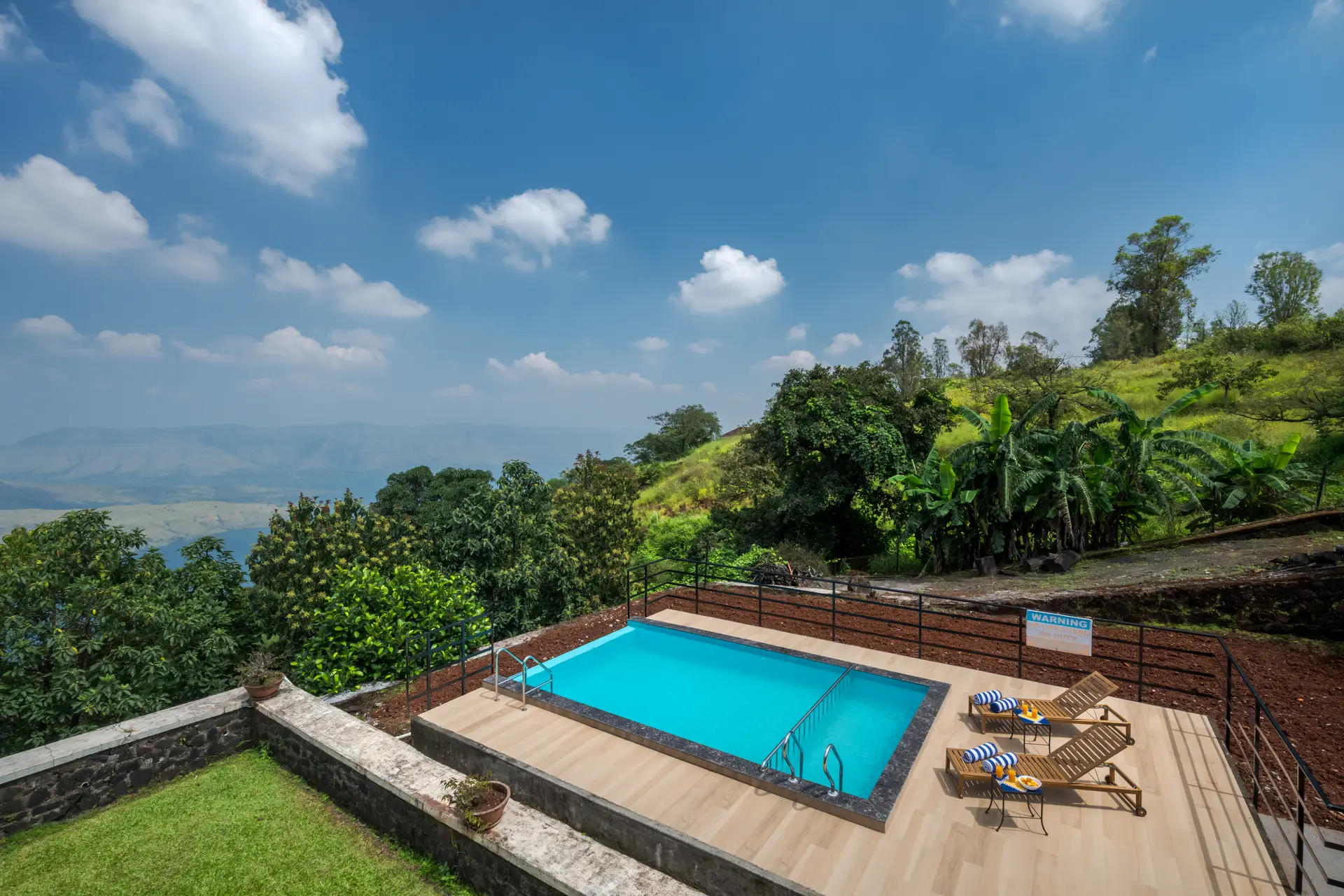Aurelia - Panchgani