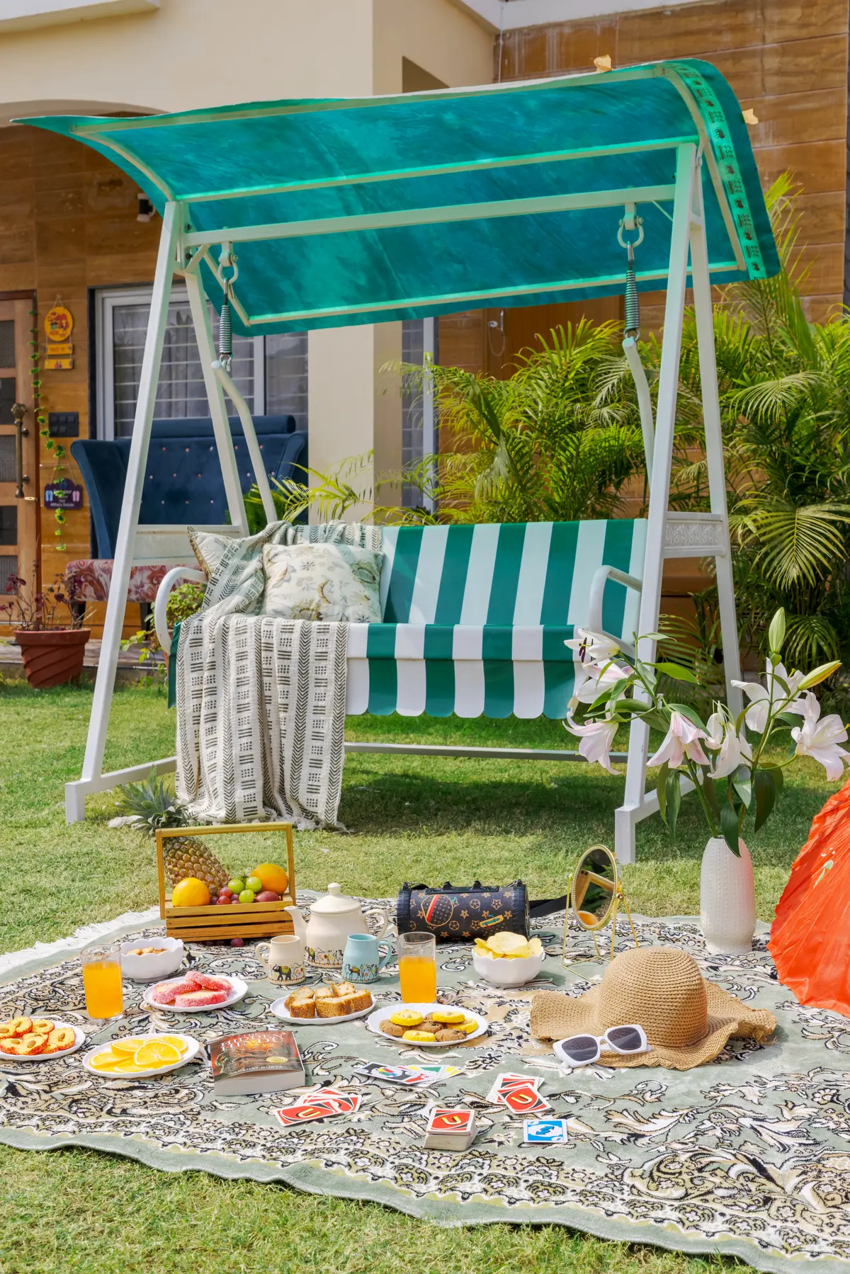 Picnic on the lawn