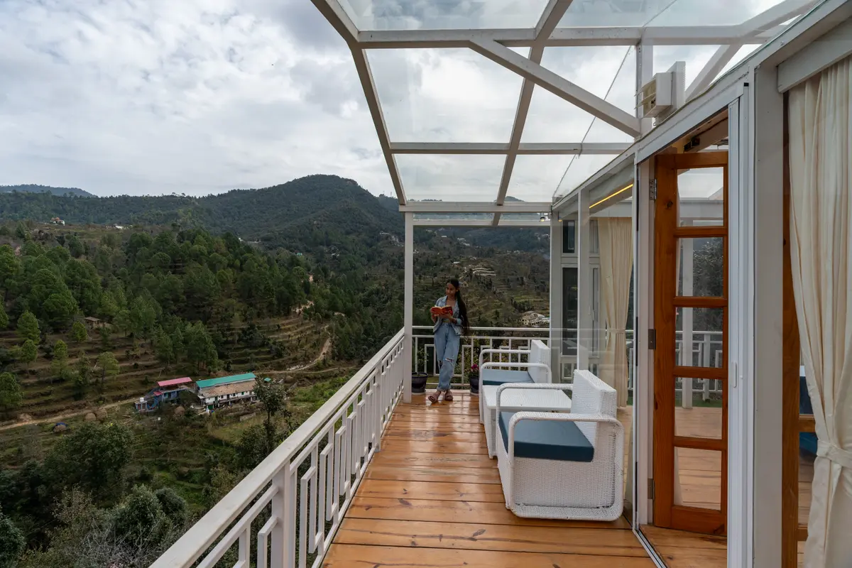 Relax on the Balcony with hill views