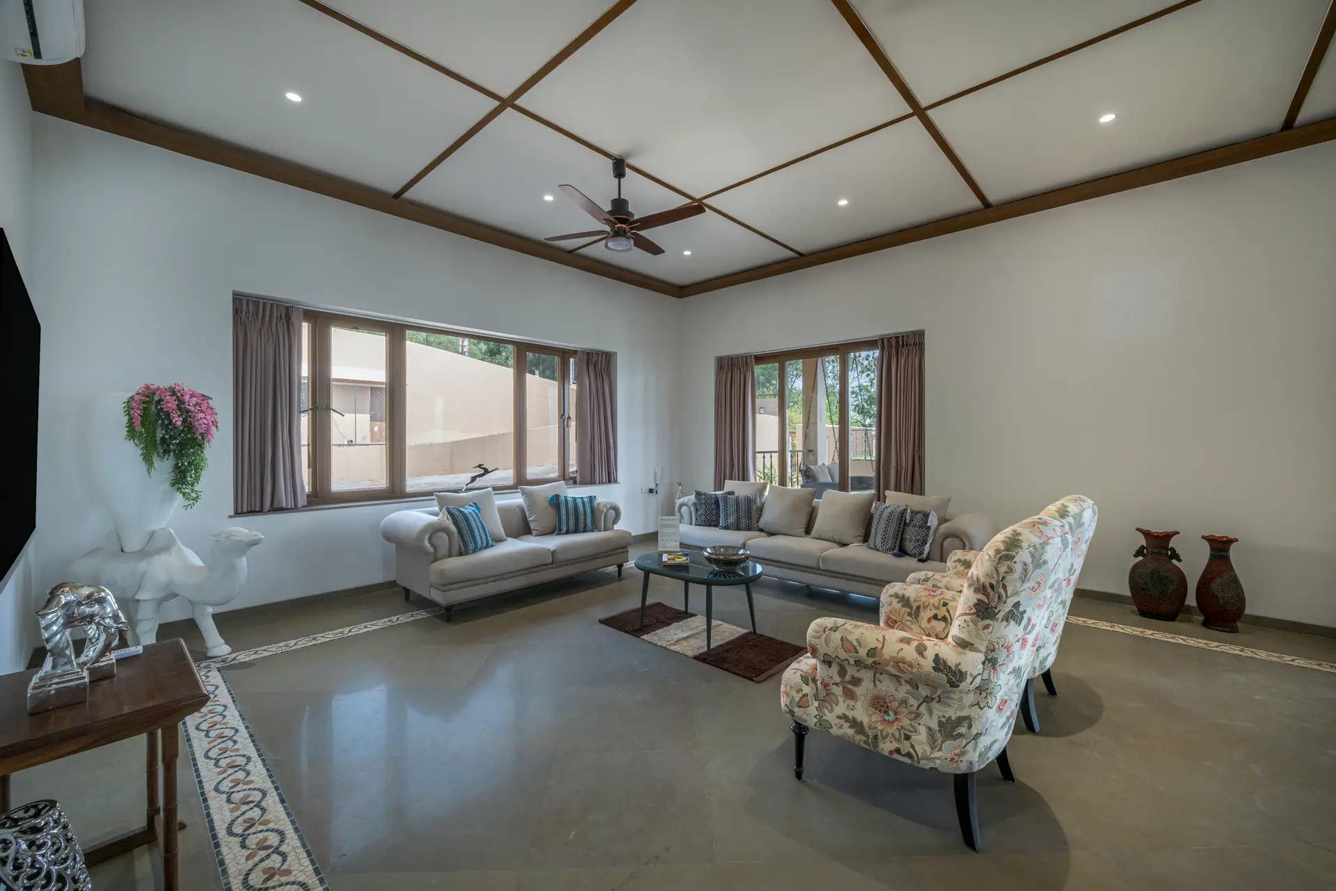 Image 10 of the property