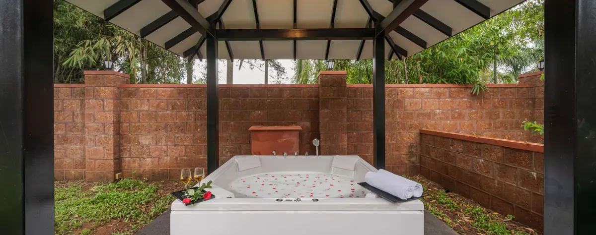 A common Jaccuzzi in the villa premises which costs 2000 per person 
