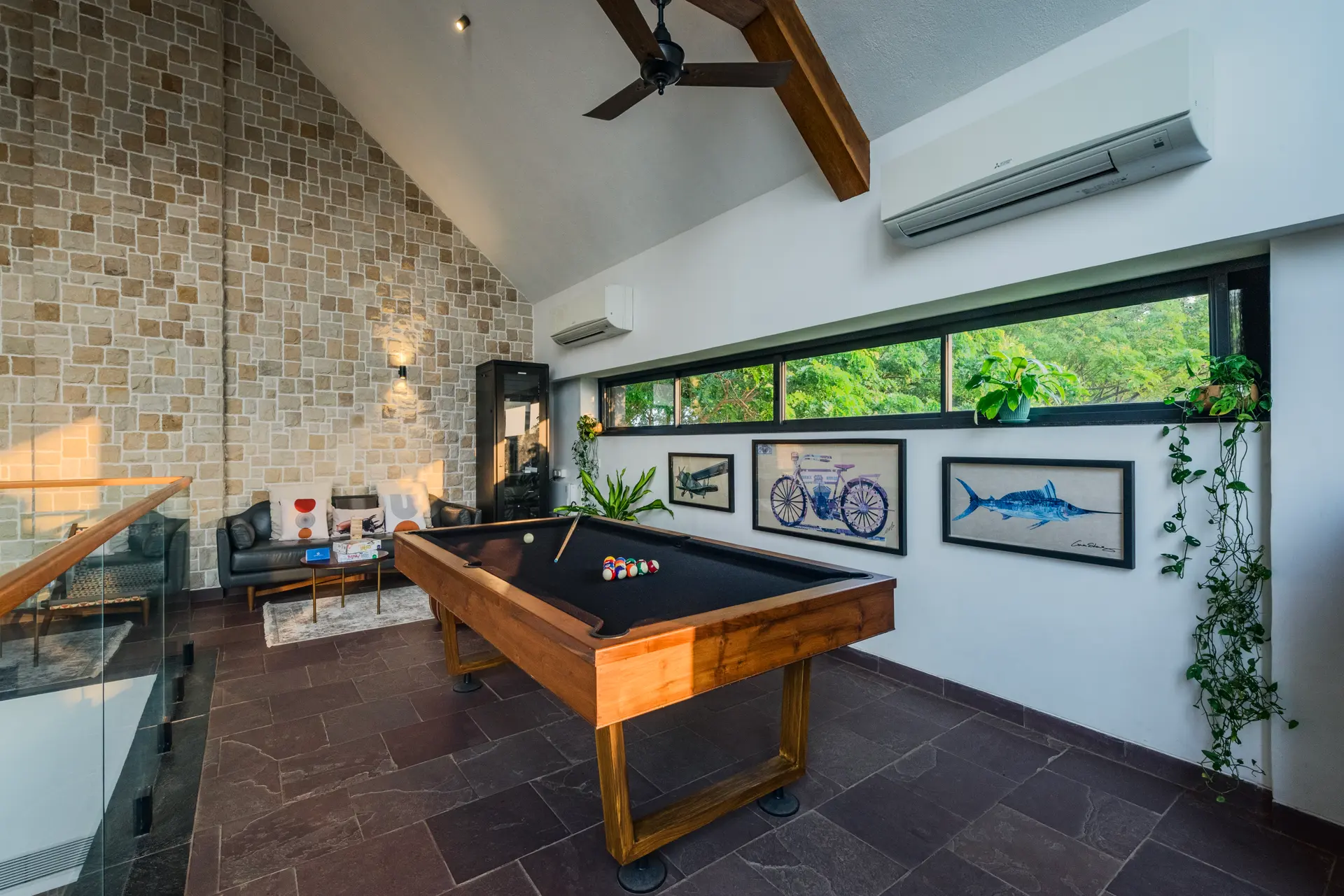 Image 15 of the property