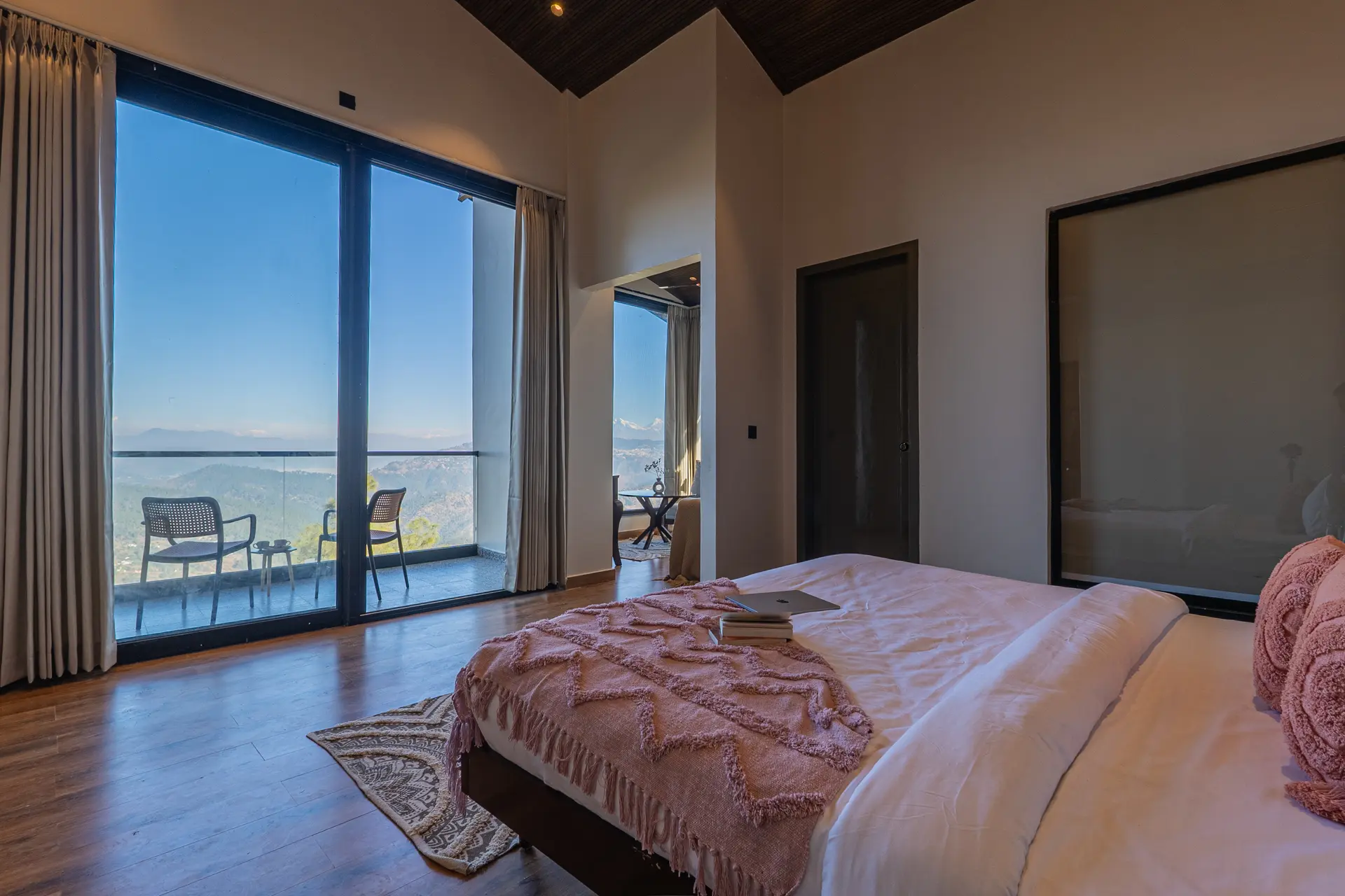 Image 3 of the property